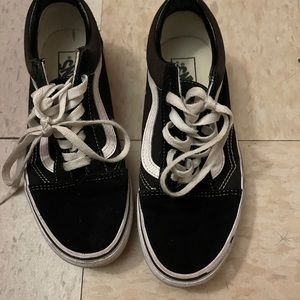 Black and white basic vans